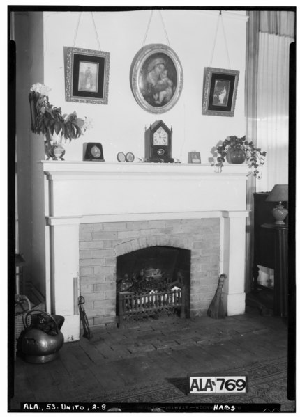 File:Historic American Buildings Survey Alex Bush, Photographer, April 13, 1935 FIREPLACE IN PARLOR - Westwood, Water Avenue (State Highway 61), Uniontown, Perry County, AL HABS ALA,53-UNITO,2-8.tif