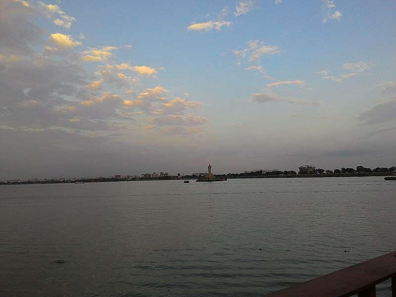 File:Hussain Sagar January 2015.jpg