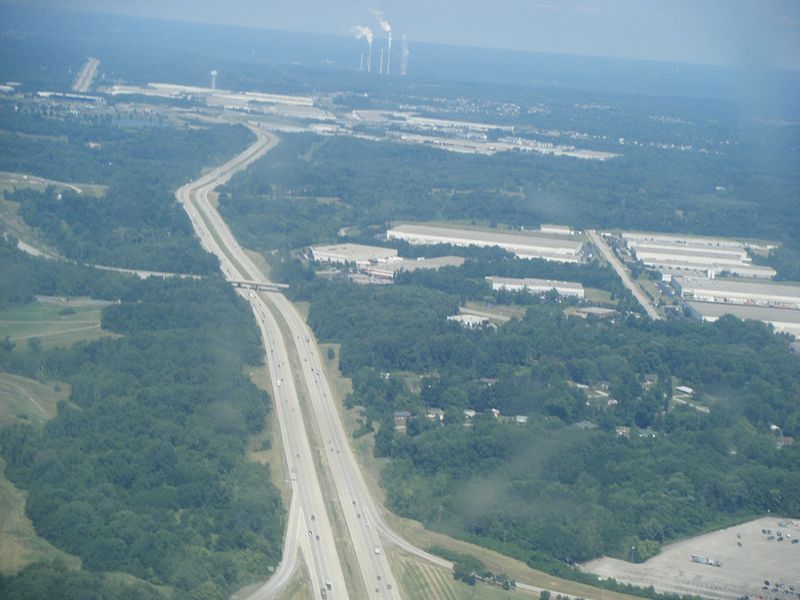 File:I-275 WB near Cincinnati-Northern Kentucky International Airport from airplane.jpg