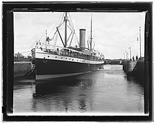 SS Van Riebeeck in 1902 IJmuiden, foto 11 Jacob Olie (max res).jpg