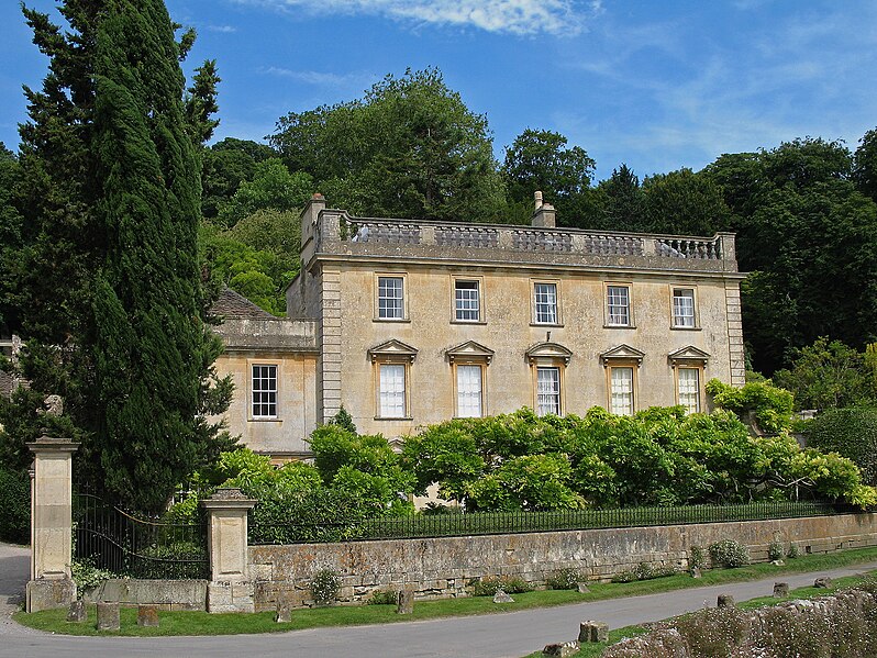 File:Iford Manor 01.jpg