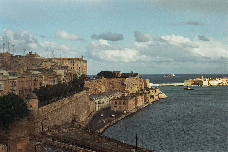 File:Insel Malta 1980.jpg