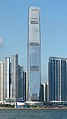 香港环球贸易广场 484米，108層