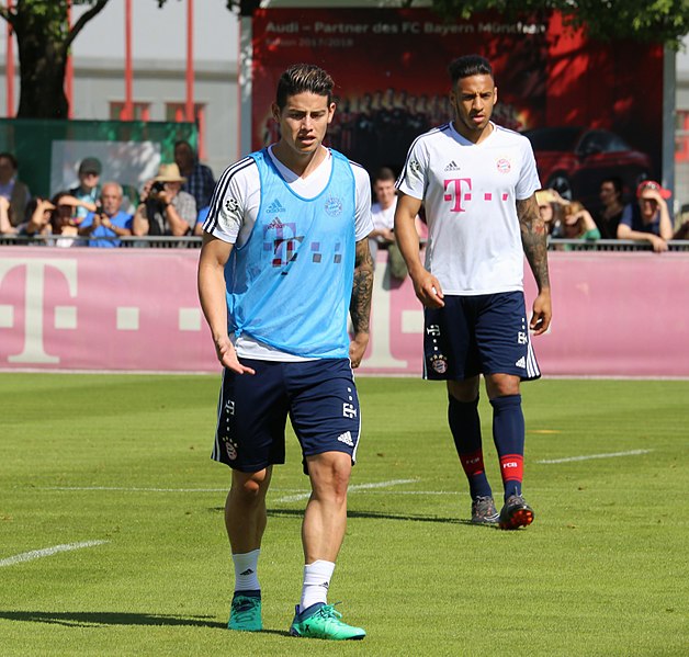 File:James Corentin Tolisso Training 2018-05-08 FC Bayern Muenchen-1.jpg