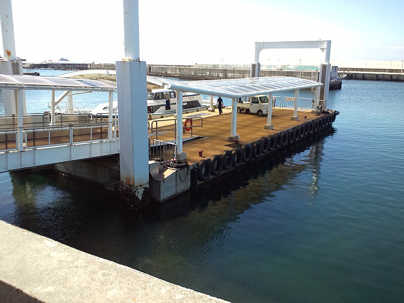 File:Kami-shima Island - Dock.jpg