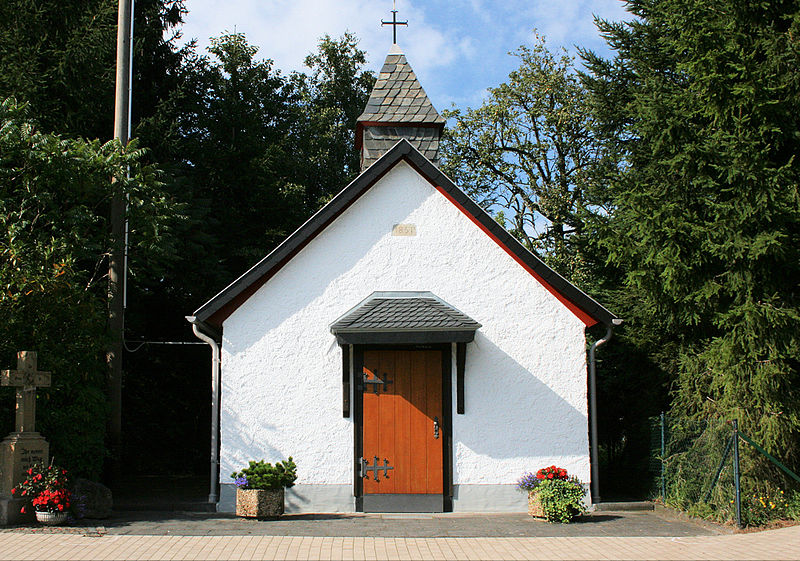 File:Kapelle Buchholz-Oberscheid.jpg