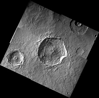 <span class="mw-page-title-main">Khujirt (crater)</span> Impact crater on Mars