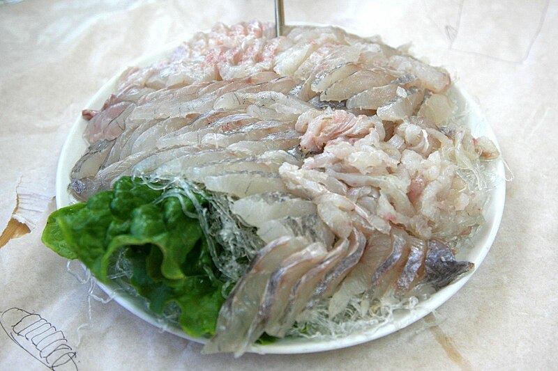 File:Korea-Namhae-Mijo Port-Hoe-Raw fish-01.jpg