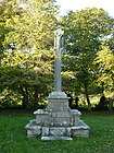 Le calvaire près de la chapelle.