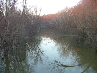 La rivière Little Scioto près de sa confluence avec la rivière Ohio à Sciotoville.