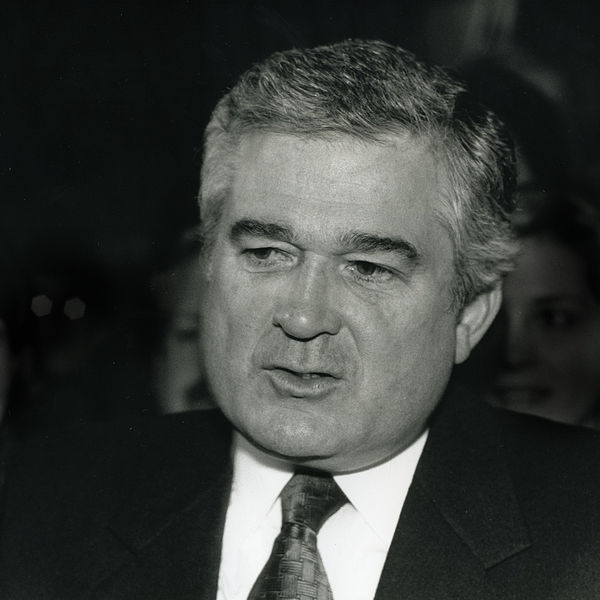 File:Lou Gerstner IBM CEO 1995.jpg