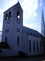 Kirche und umgebender, gärtnerisch gestalteter Kirchplatz (Gartendenkmal) mit Treppenanlage von der Lutherstraße