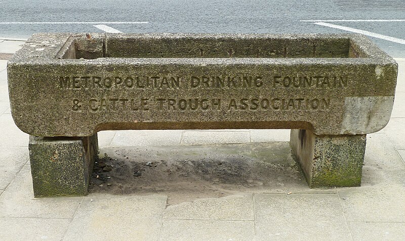 File:Metropolitan Drinking Fountain and Cattle Trough Association (5476569221).jpg