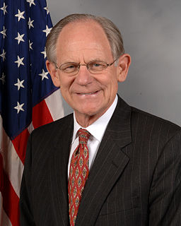 <span class="mw-page-title-main">Mike Castle</span> American politician