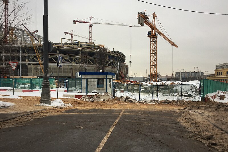 File:Moscow, Trudovaya Alley, construction of VTB Arena (30959468524).jpg