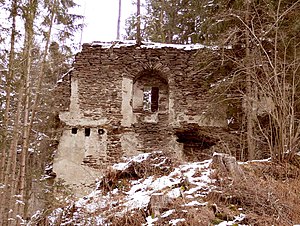 View of the remains of the east wall of the old palace facing the courtyard in January 2008