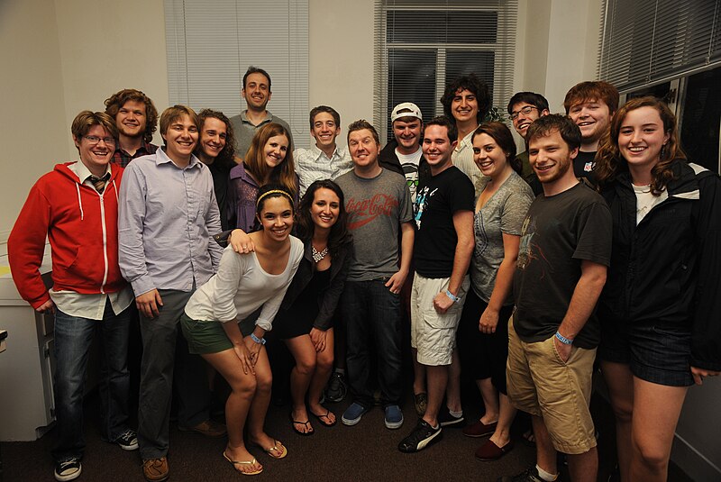 File:Nick Swardson with students at Tulane University, March 2011.jpg