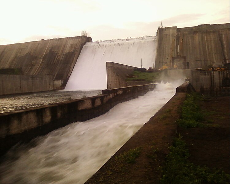 File:Nilwande Dam.jpg