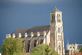 A Niort-i Saint-Étienne-du-Port Church cikk illusztráló képe