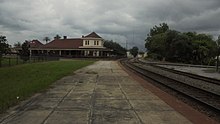 A southbound photo showing the station and the abandoned platform. Ocala union station,florida looking west.jpg