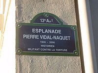 Paris 13e - Esplanade Pierre-Vidal-Naquet - plaque.jpg