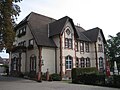 Villa (Knobelsdorf) with gate entrance