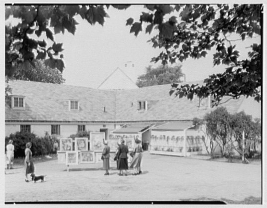 File:Patricia Murphy, Candlelight Restaurant, business in Manhasset, Long Island, New York. LOC gsc.5a20510.tif