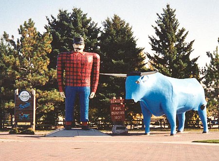 Paul Bunyan and Babe statues Bemidji Minnesota crop.JPG