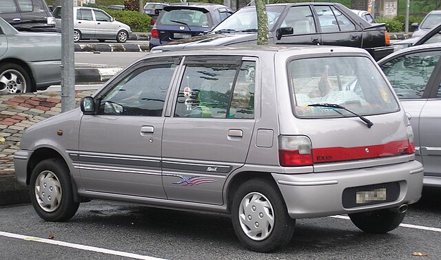 File:Perodua Kancil (first generation, first facelift 