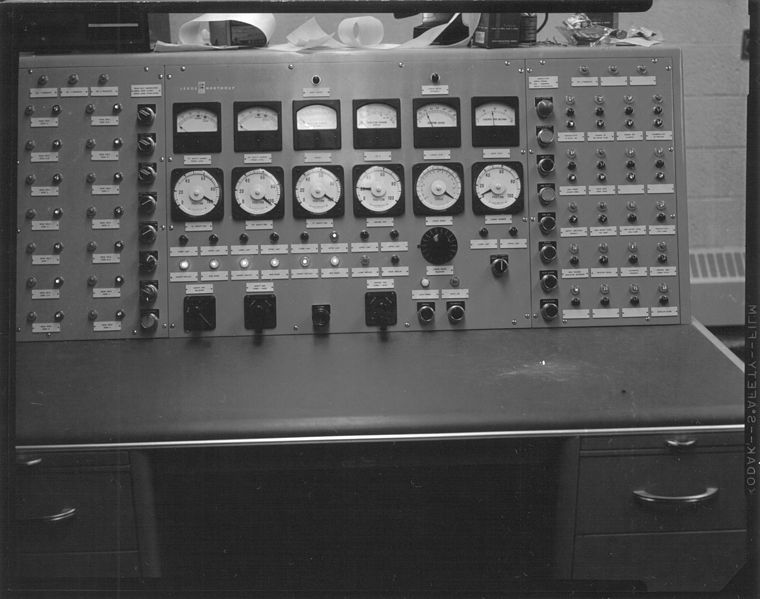 File:Phoenix fnr control panel.jpg