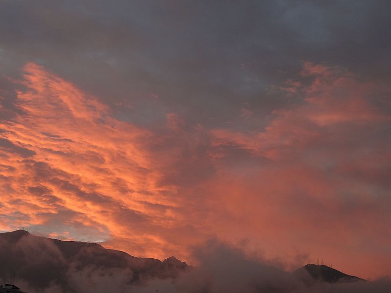 File:Pichincha Volcano at sunset, DAVID ADAM KESS pic.bb Author David Adam Kess.jpg