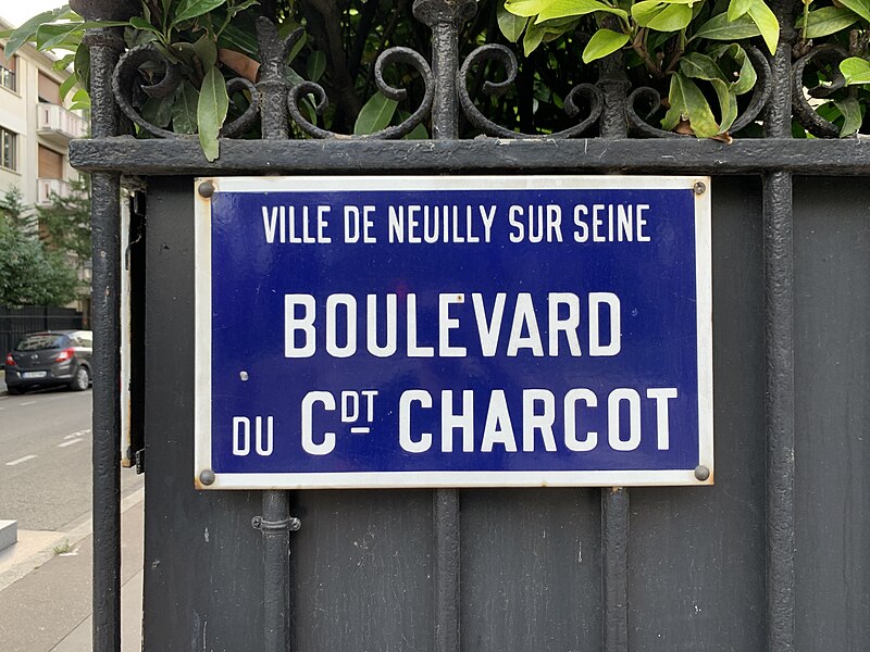 File:Plaque Boulevard Commandant Charcot - Neuilly-sur-Seine (FR92) - 2021-08-11 - 2.jpg