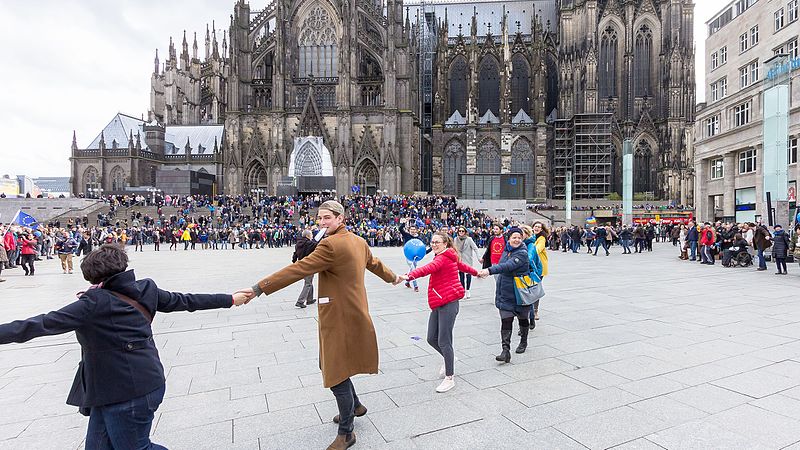 File:PulseOfEurope Cologne 2017-03-19-1051.jpg