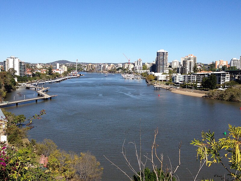 File:Riverwalk Brisbane in 07.2014 01.JPG