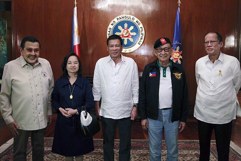 File:Rodrigo Duterte and his predecessors (Ramos, Estrada, Arroyo and Aquino III).jpg