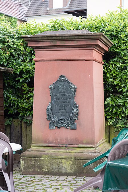 Runkel, Schloßplatz, Kriegerdenkmal 1870 71 20160609 001