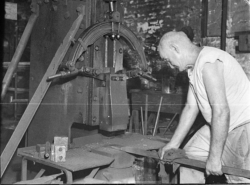 File:SLNSW 131794 Golf club making at East Bros 52 McAuley Street Alexandria.jpg