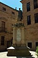Estatua al Padre Cámara, Salamanca.