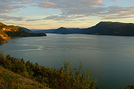 Saltdalsfjorden seen from E6.jpg