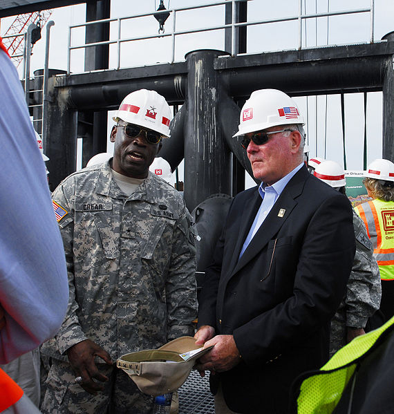 File:Secretary Harvey and Brig. Gen. Crear, Oct. 2 2006, in New Orleans.jpg