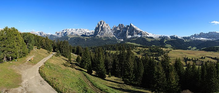 View from the Ristorante Mont Seuc to the eastern part of the Seiser Alm with the Sella Group, and the Langkofel Group, South Tyrol