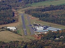 Somerset aeroporti KSMQ aerial view.jpg