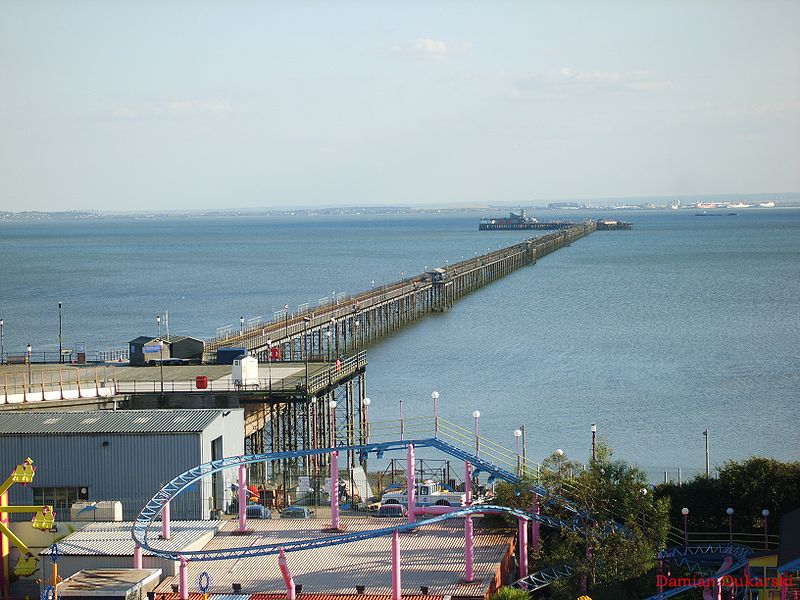 File:Southend Pier Autumn 2007.jpg