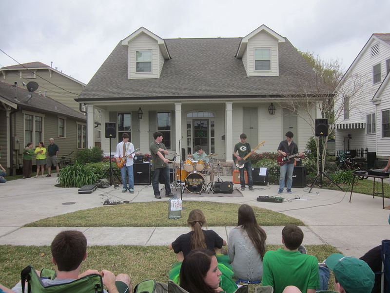 File:St Pats Metairie 2013 Neural Snap 2.JPG