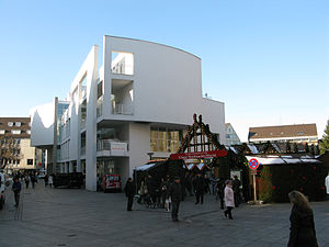 Stadthaus Ulm: Lage, Geschichte, Stadthaus