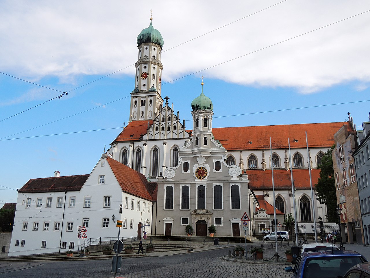 Stadtpfarrkirche St Ulrich und Afra.jpg