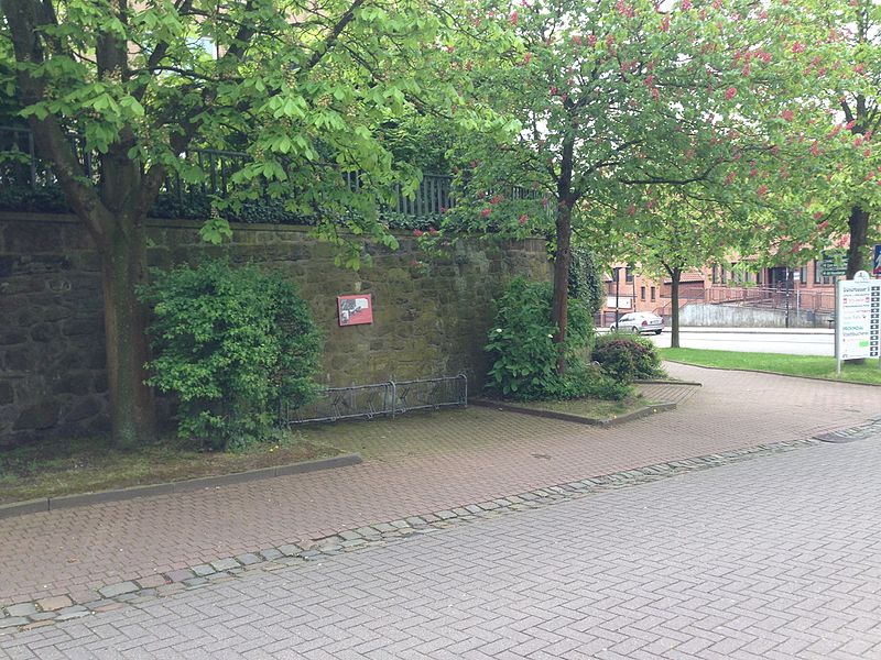 File:Stolpersteinlage Porta Westfalica Hauptstraße 51.jpg