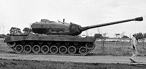Т34Тяжелый танк на Абердинском полигоне 1947.jpg
