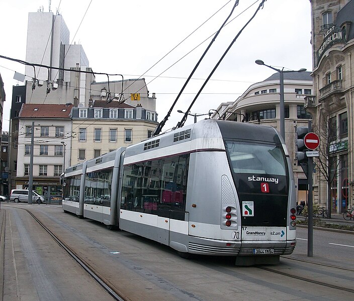 File:TVR n°17, Gare de Nancy.JPG