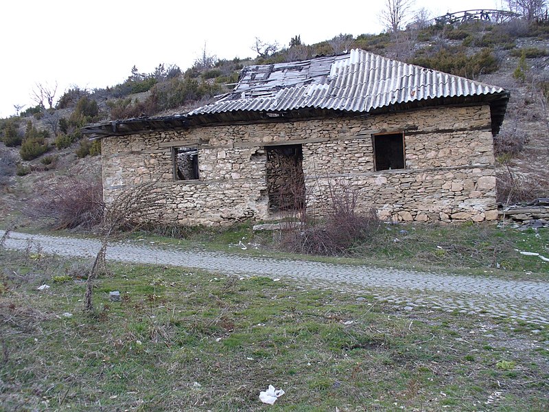 File:Tajmiste-house.jpg